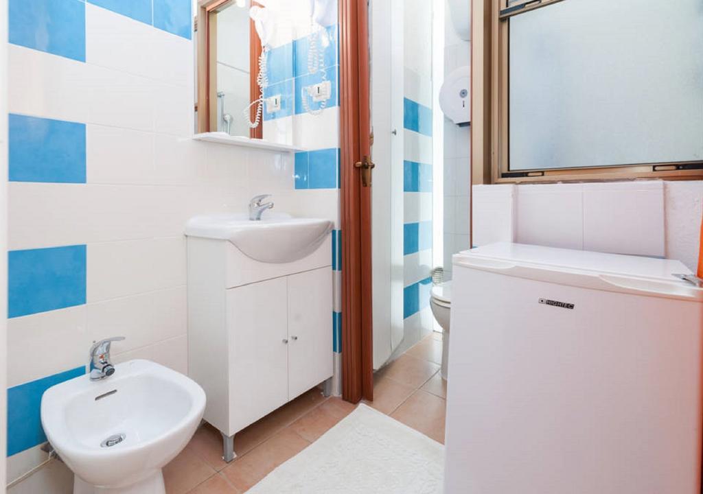 Moon House B&B Cagliari Rum bild