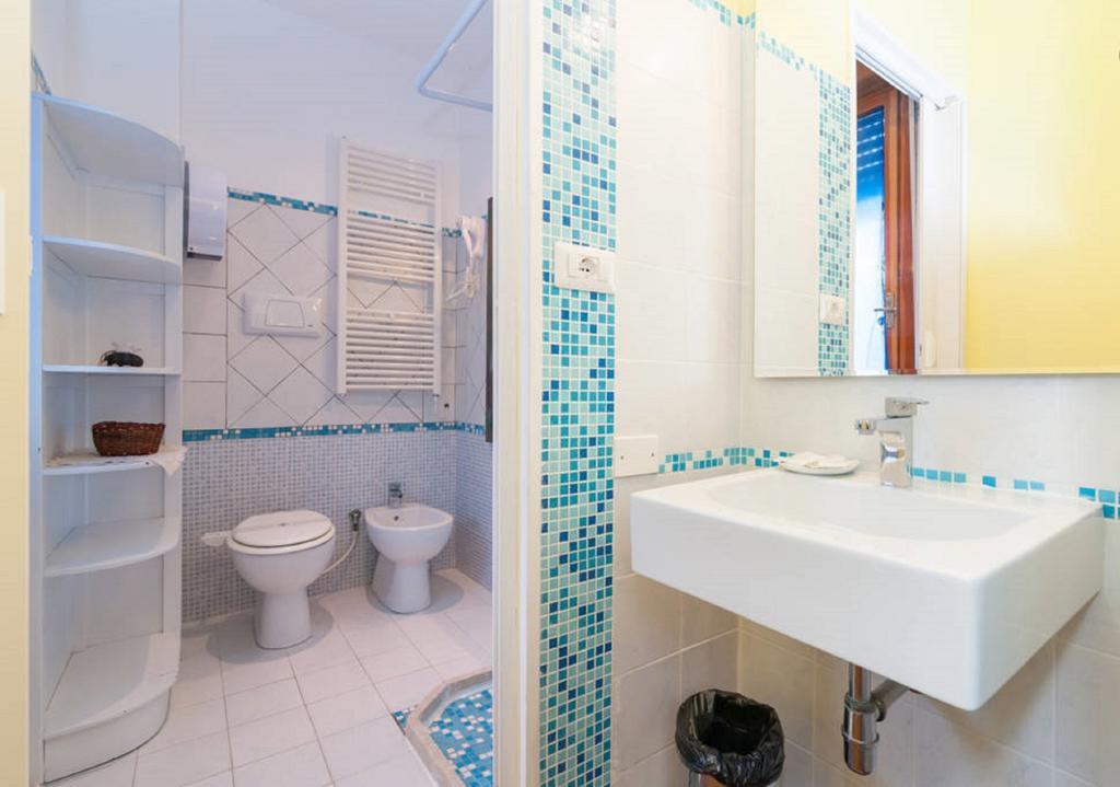 Moon House B&B Cagliari Rum bild