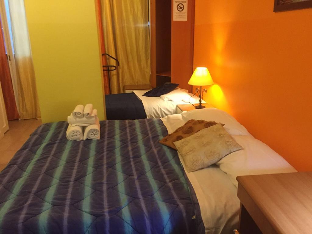 Moon House B&B Cagliari Exteriör bild