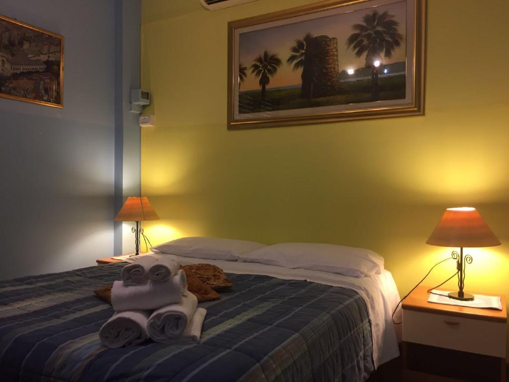 Moon House B&B Cagliari Exteriör bild