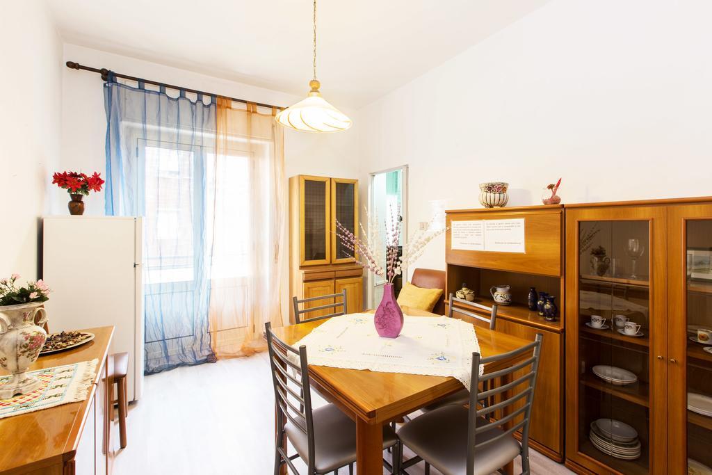 Moon House B&B Cagliari Exteriör bild